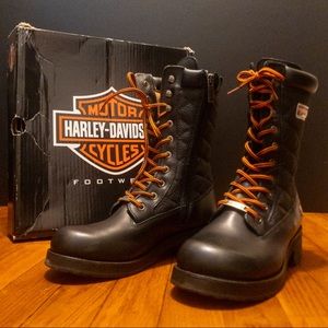 Hayley-Davidson Women’s Booth Size:7